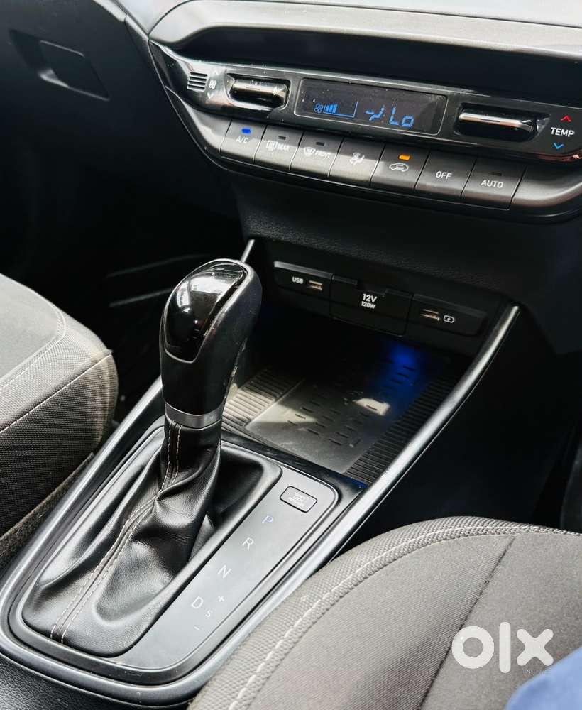 Hyundai I20 Asta (o) 1.2 Ivt, 2022, Petrol