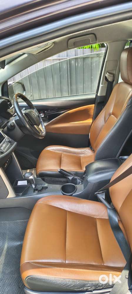 Toyota Innova Crysta 2.8z Automatic, 2017, Diesel