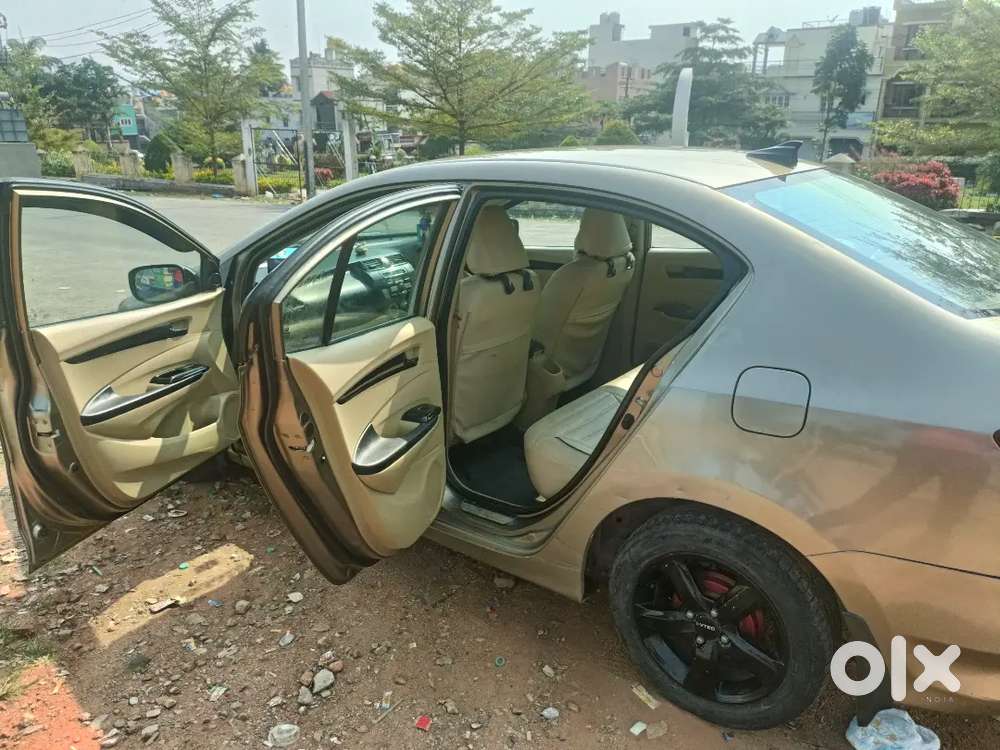 Honda City 2010 Petrol Well Maintained