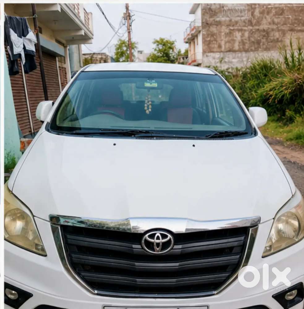 Toyota Innova 2.5