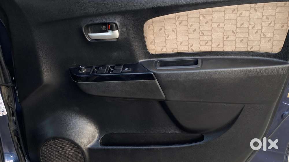 Maruti Suzuki Wagon R Amt Vxi Plus, 2017, Petrol