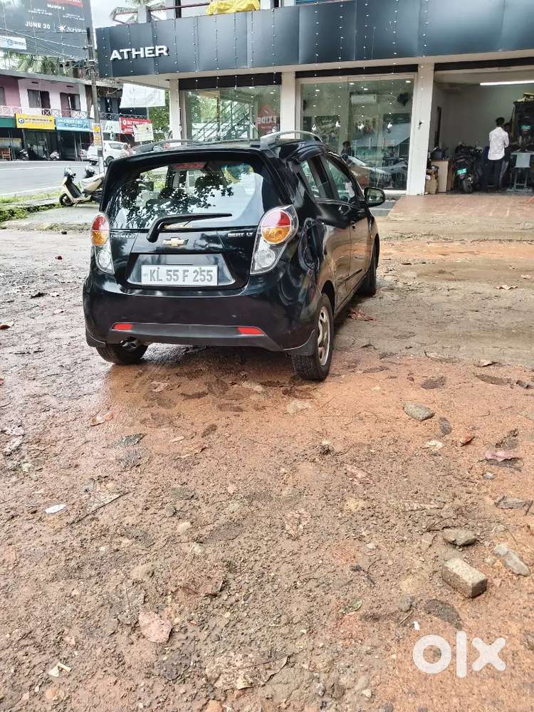 Chevrolet Beat Petrol 2010
