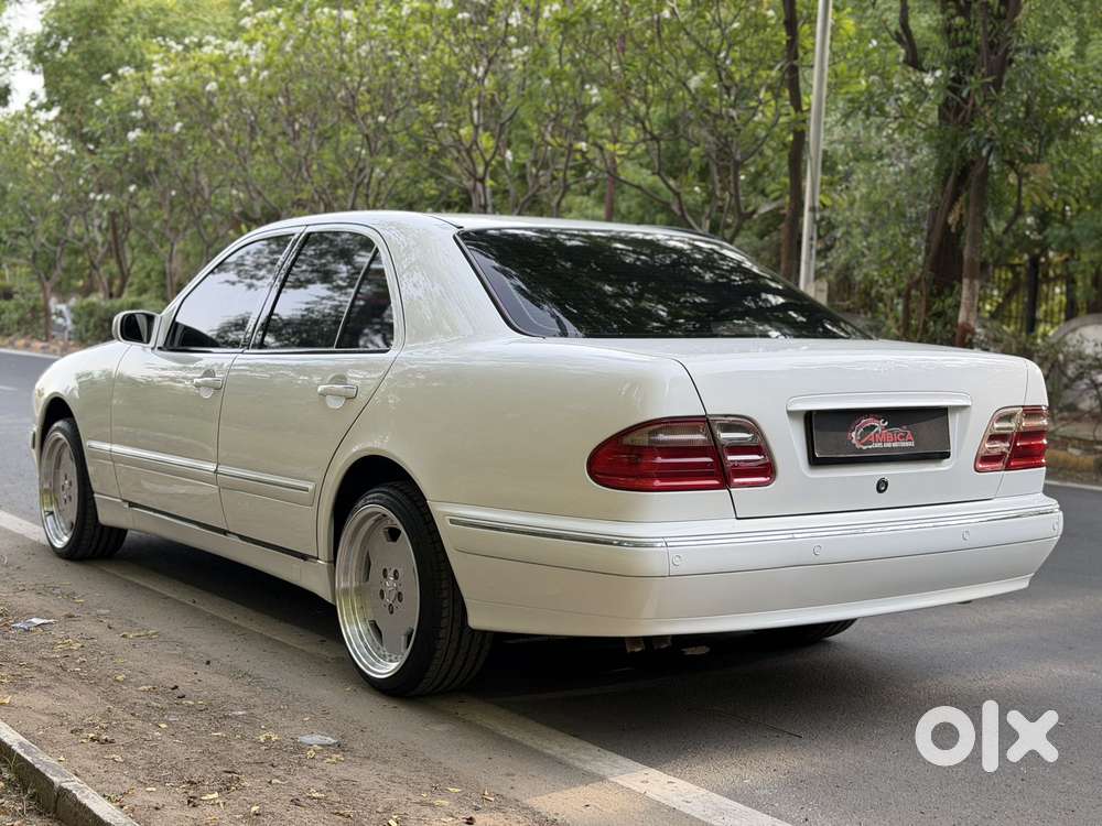 Mercedes-benz E-class 240 V6 At, 2001, Petrol