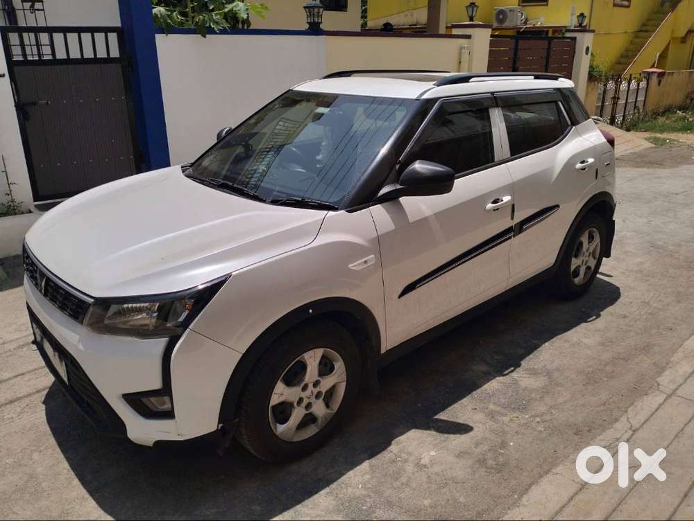 2024 Mahindra Xuv300 W4 Turbo Petrol (single Owner)