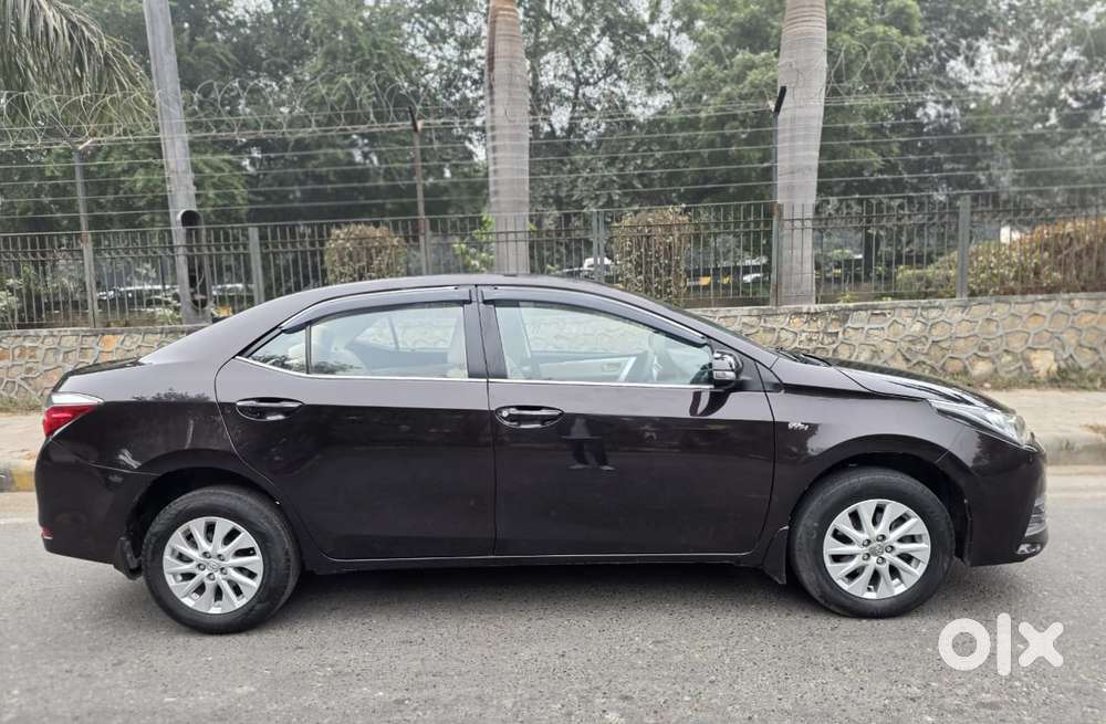 Toyota Corolla Altis 1.8 G Cvt, 2017, Petrol