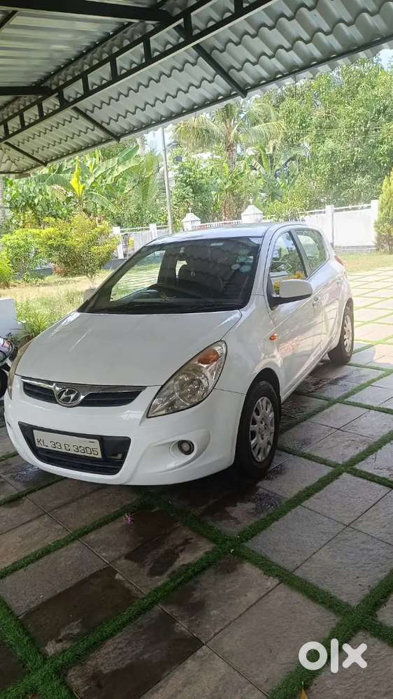 Hyundai I20 Magna Crystel White Diesel