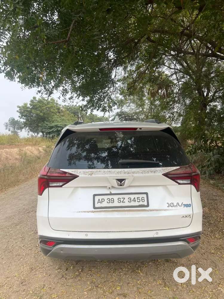 Xuv 700 Ax7l  Top End Model