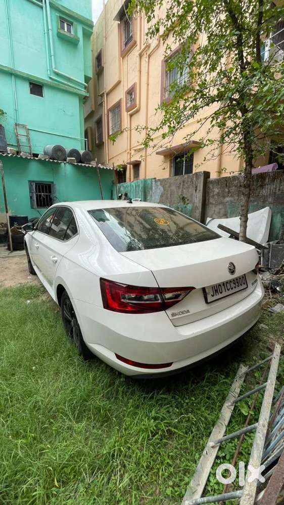 Skoda Petrol Car 2016