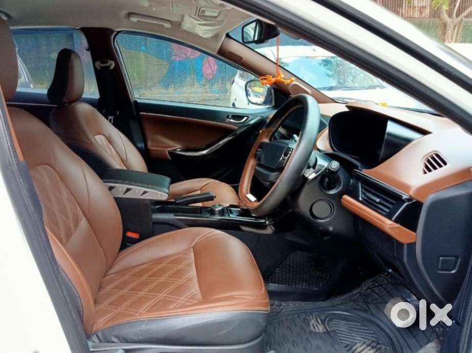 Tata Nexon Creative Plus 1.2 Revotron Petrol 6 Amt, 2024, Petrol