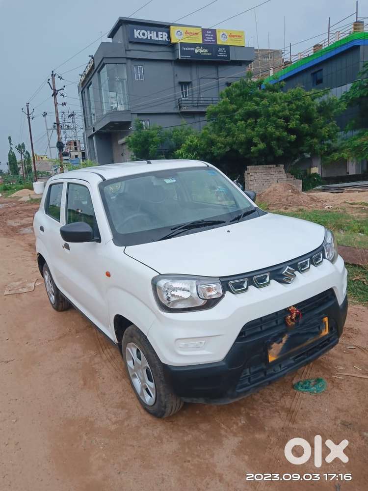 Maruti Suzuki S-presso Vxi, 2022, Petrol