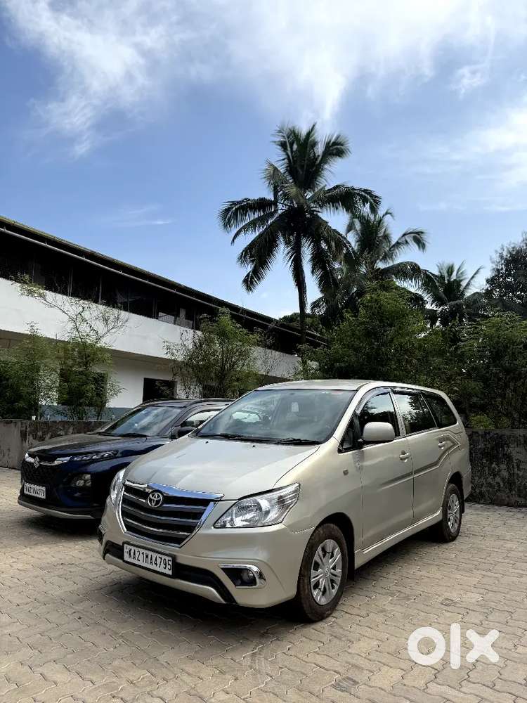 Toyota Innova 2015 Diesel Well Maintained