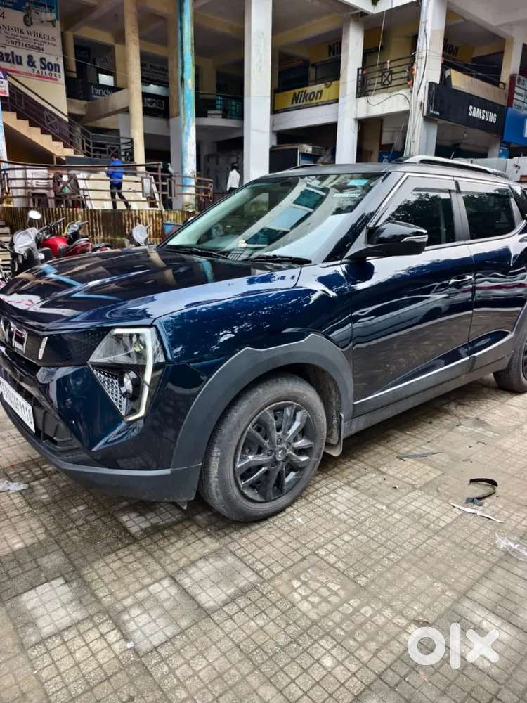 Mahindra Xuv 3xo 2025 Ax5