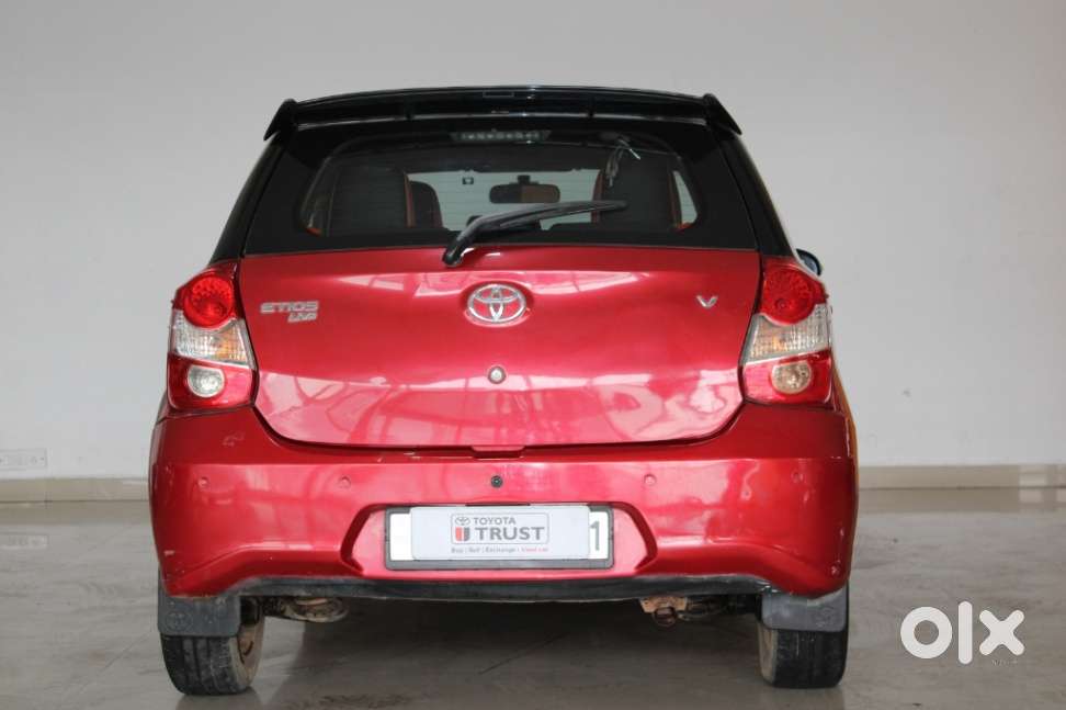 Toyota Etios Liva 1.2 V, 2017, Petrol