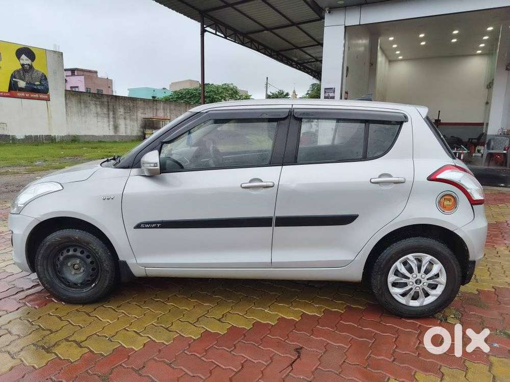 Maruti Suzuki Swift Vxi + Manual, 2017