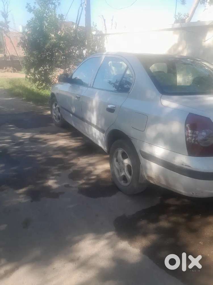 Hyundai Elantra 2004 Petrol 150000 Km Driven