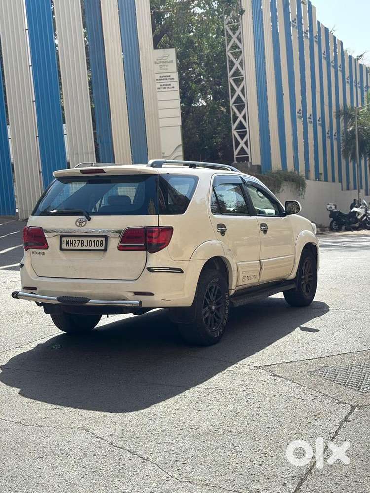 Toyota Fortuner 2015