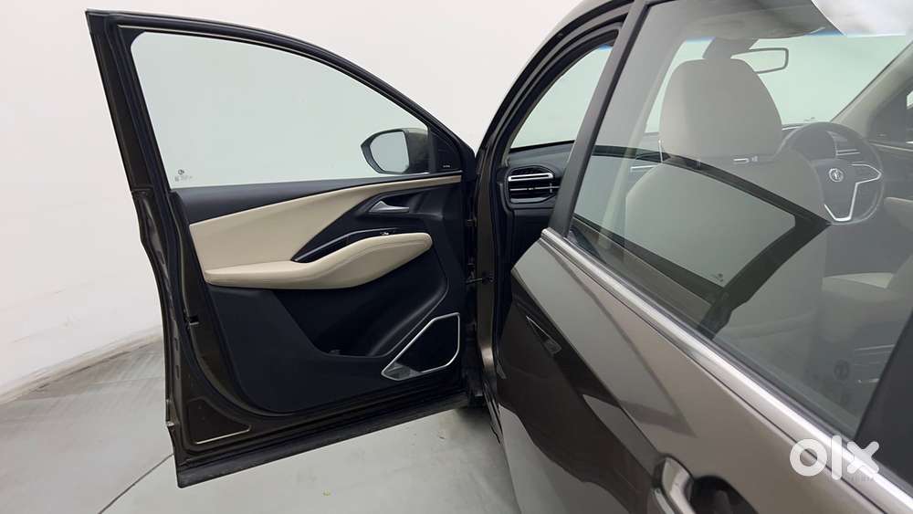 Mg Hector Sharp Pro 1.5 Turbo Mt, 2023, Petrol