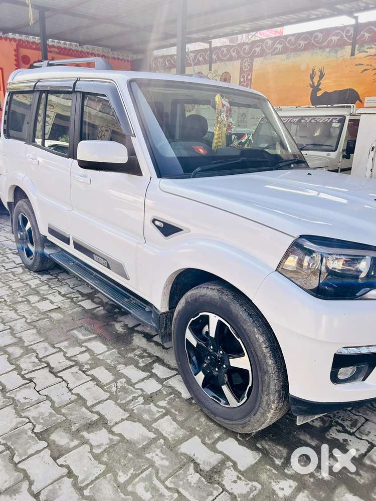 Mahindra Scorpio Classic 2025