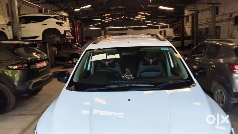 Renault Triber 1.0 RXE MAR 2025