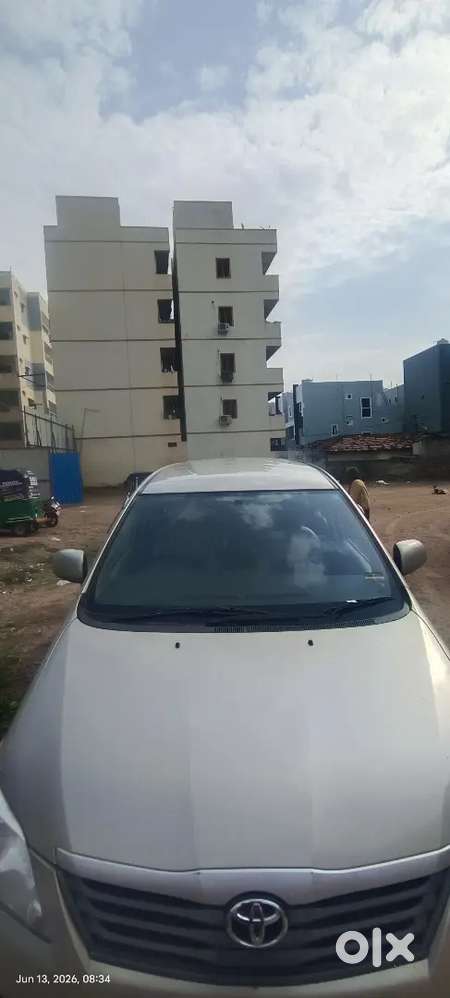 Toyota Innova 2013 Diesel 240000 Km Driven