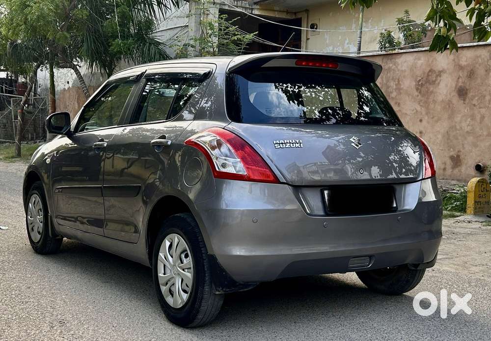 Maruti Suzuki Swift Lxi Optional-o, 2017, Petrol