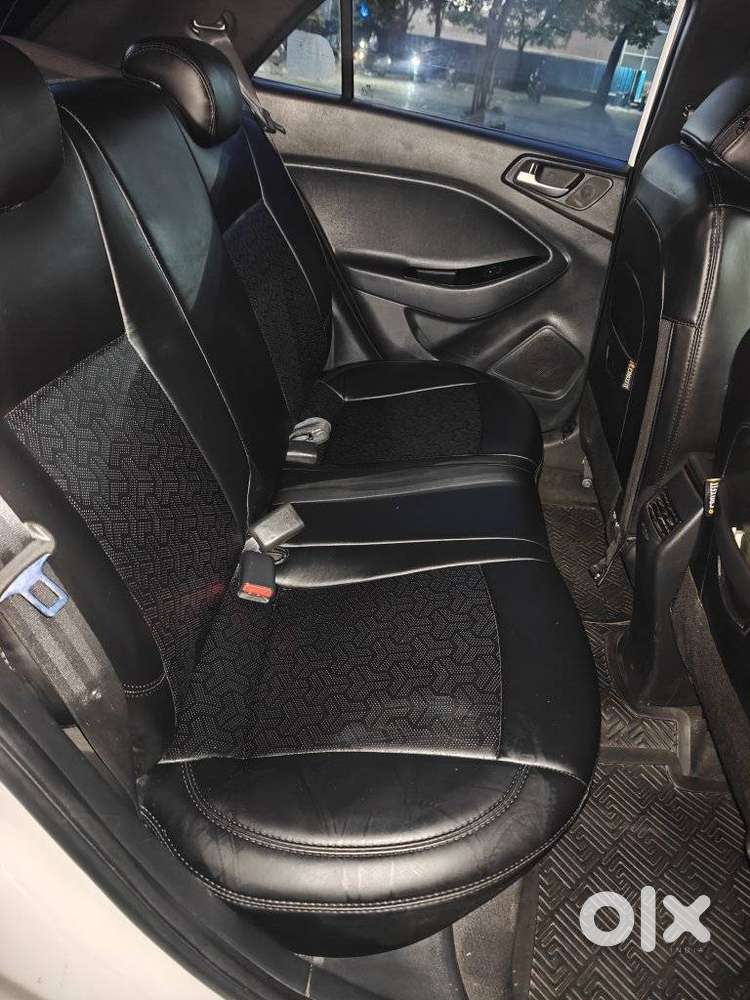 Hyundai I20 Sportz 1.2 Mt Dual Tone, 2019, Petrol