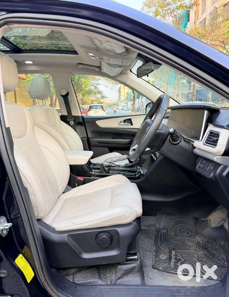 Mahindra Xuv700 2.2 Ax 7 Diesel At Str Awd, 2022, Diesel