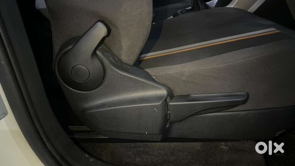 Skoda Kushaq 1.0 Tsi Ambition, 2022, Petrol