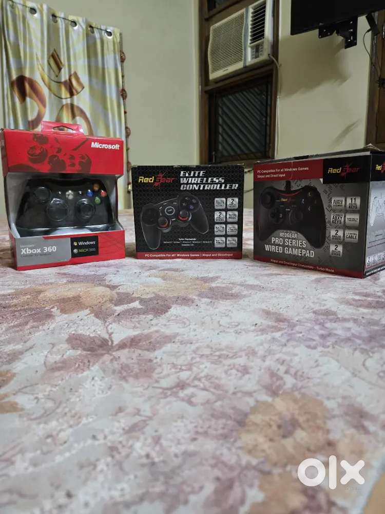 Xbox ,Red gear wired and Red gear bluetooth controller