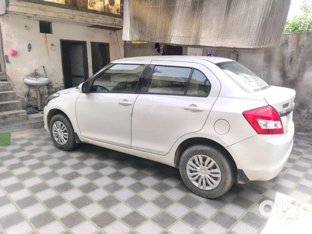Maruti Suzuki Swift Dzire 2015 Diesel 70000 Km Driven