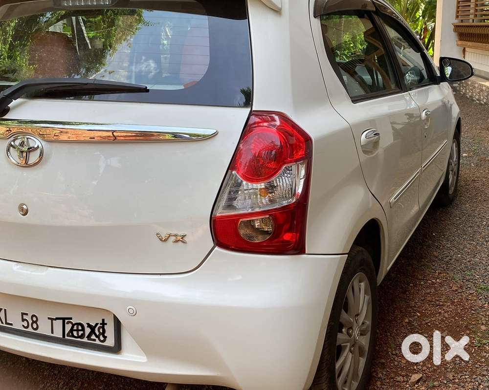 Toyota Etios Liva 2016