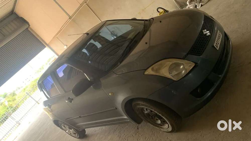 Maruti Suzuki Swift 2009 Petrol 60000 Km Driven