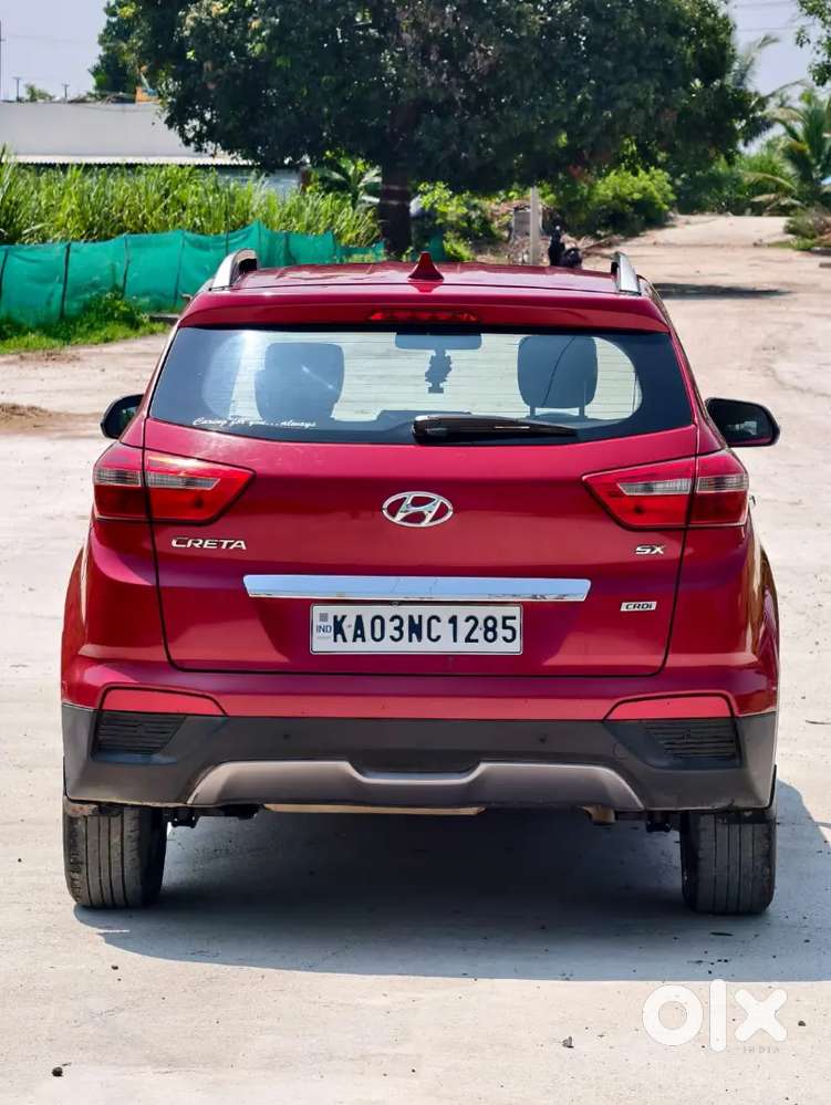 Hyundai Creta 2018 Diesel 6 Air Bag, Update Showroom Service,