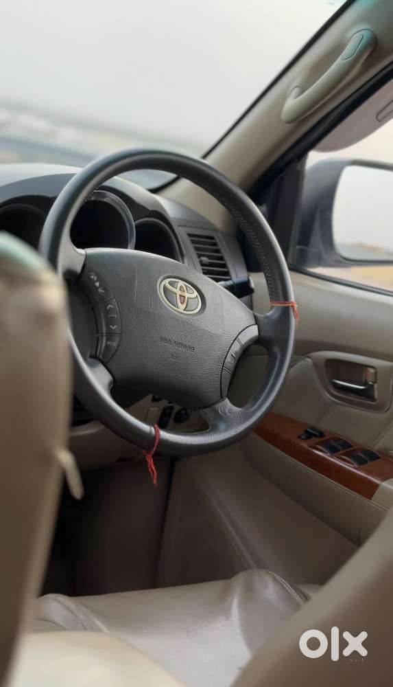 Toyota Fortuner 3.0 4x4 Manual, 2011, Diesel
