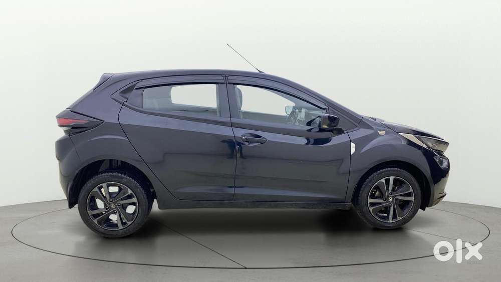 Tata Altroz 1.2 Xza Plus Dark Edition Dct, 2023, Diesel