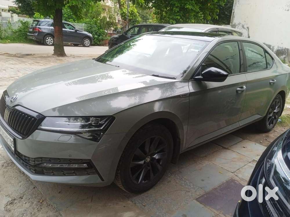 Skoda Superb Petrol 2022
