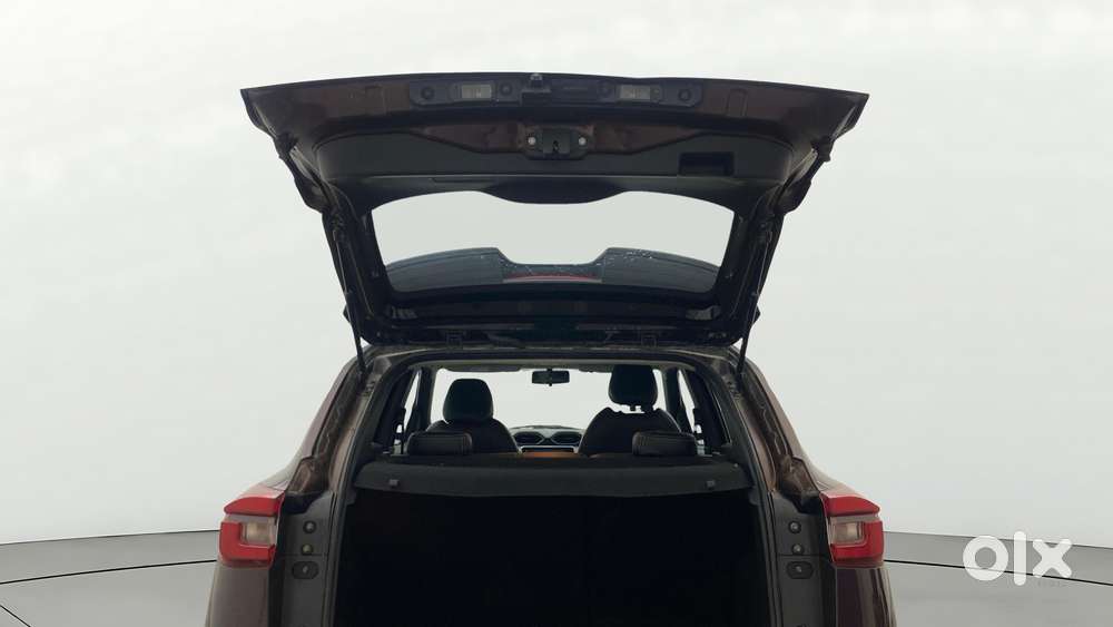 Nissan Magnite 1.0 Xv Premium Turbo Cvt, 2022, Petrol