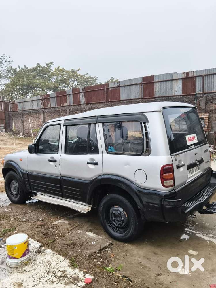 Mahindra Scorpio 2006 Diesel 150000 Km Driven