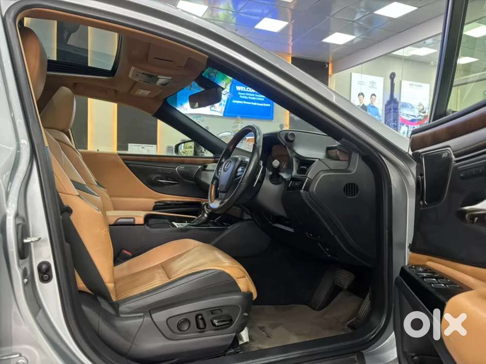 Lexus Es, 2023, Petrol