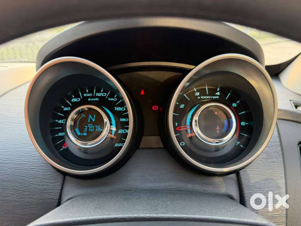 Mahindra Xuv500 W7, 2020, Diesel