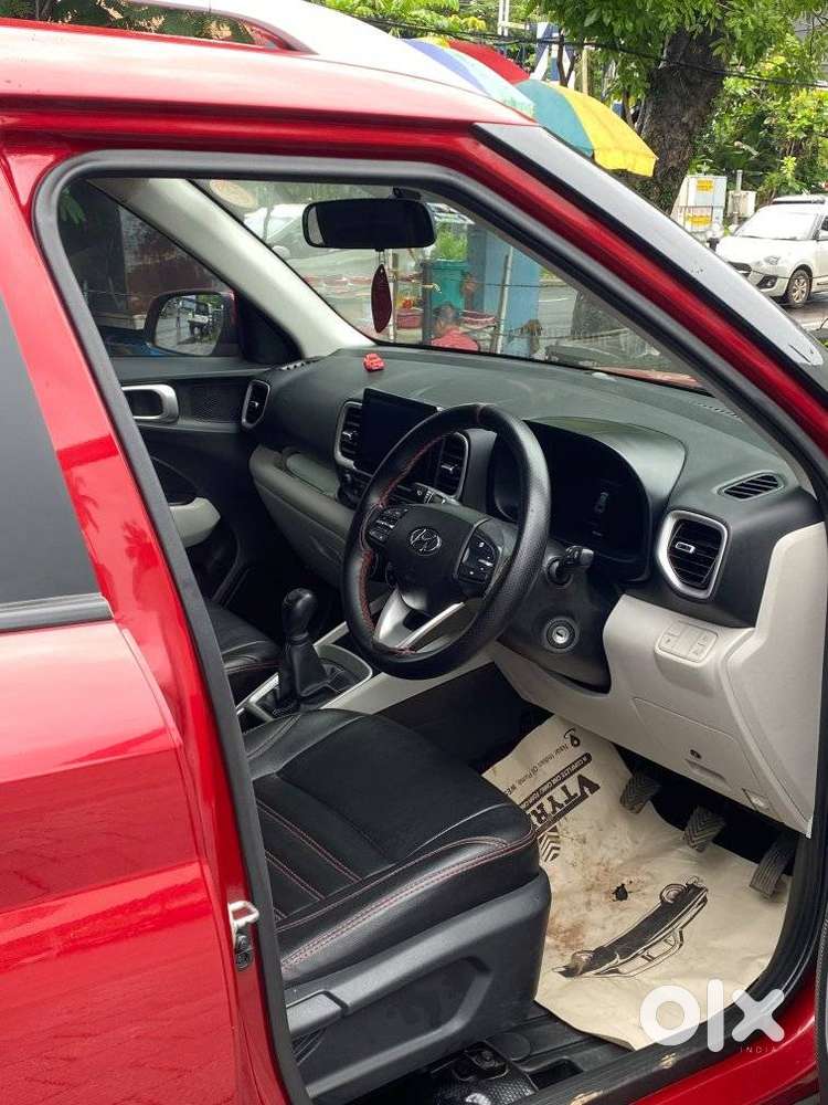 Hyundai Venue S 1.2 Petrol, 2022, Petrol