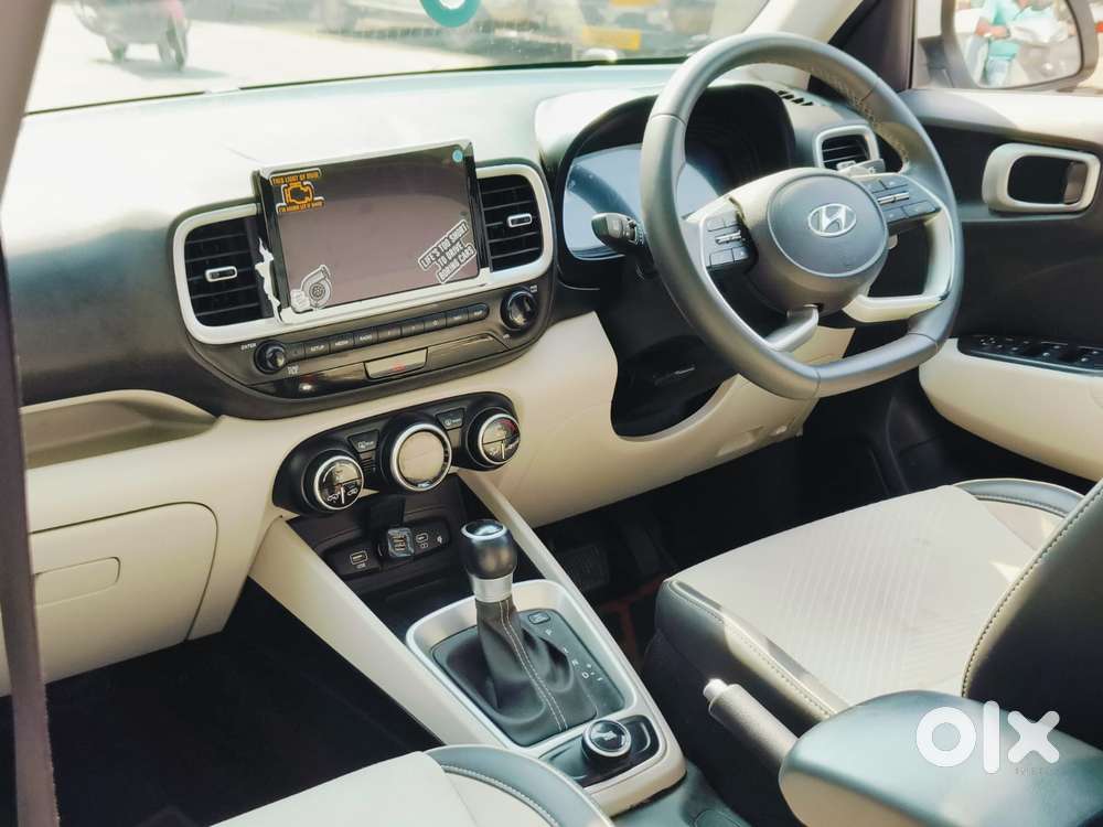 Hyundai Venue 1.0 Sx (o) Turbo Dct, 2023, Petrol