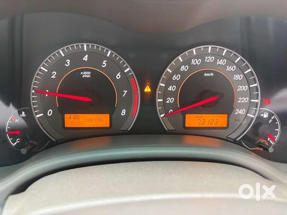 Toyota Corolla Altis G, 2011, Petrol