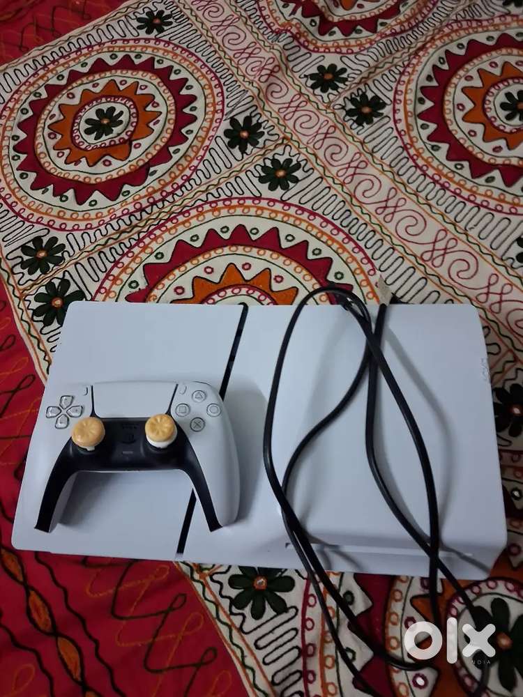 Selling my ps5 in good very good condition