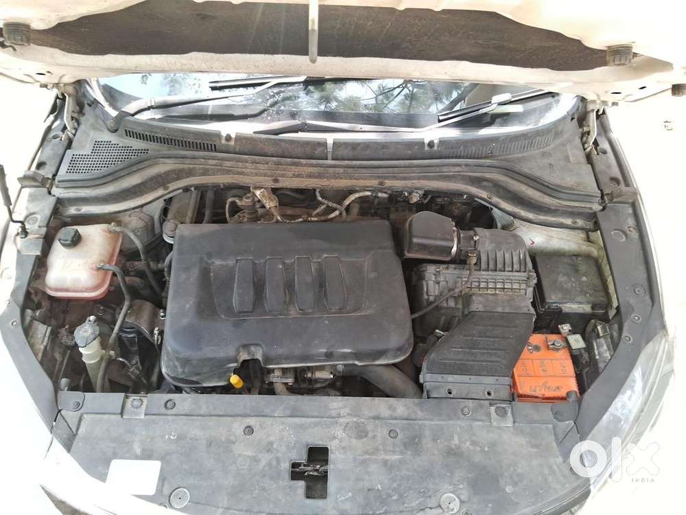 Mahindra Xuv700 2023 Diesel Well Maintained