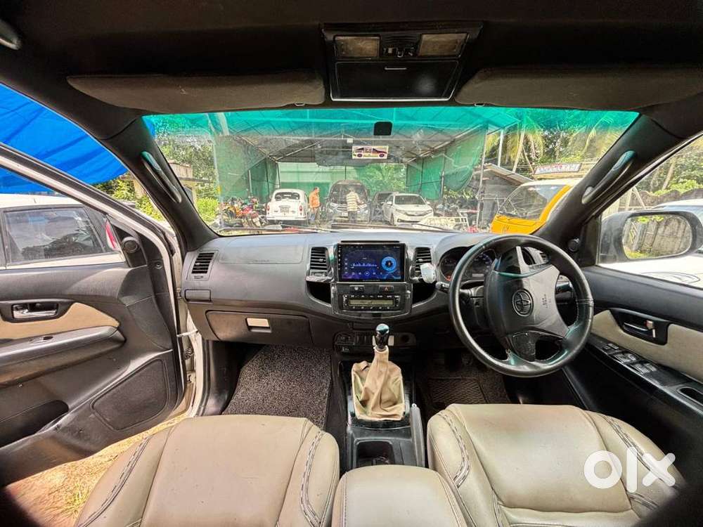 Toyota Fortuner 3.0 2012 **re Registered**