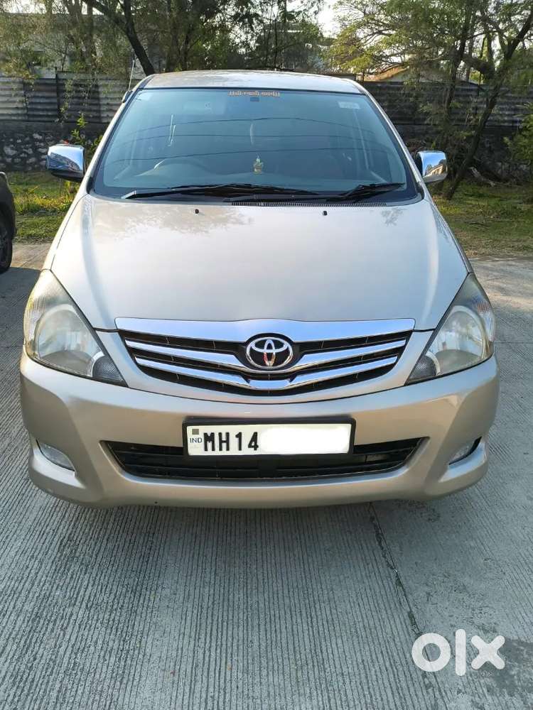 Toyota Innova 2010 December