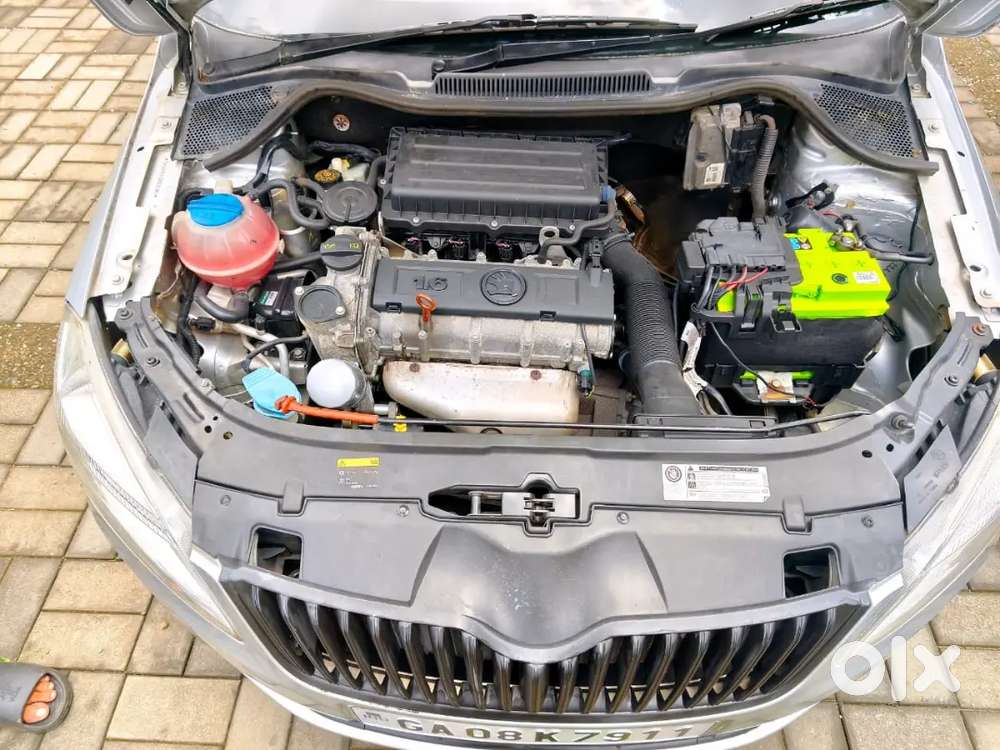 Skoda Rapid Elegance 2014 Petrol