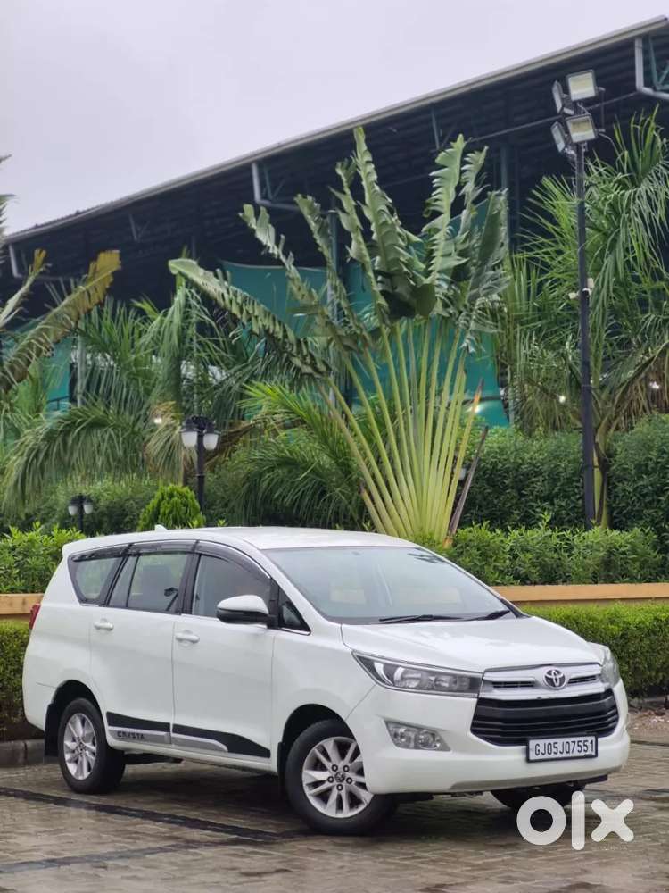 Toyota Innova Crysta G 8 Str, 2016, Diesel
