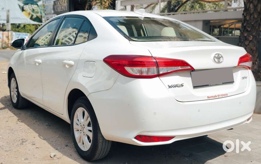 Toyota Yaris V Cvt, 2019, Petrol